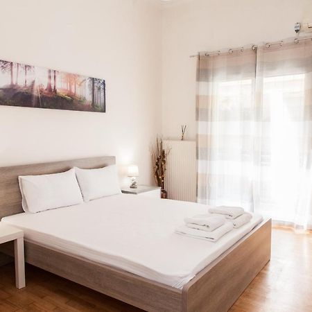 Cozy Apartment Near Stavros Niarchos Park Atenas Exterior foto
