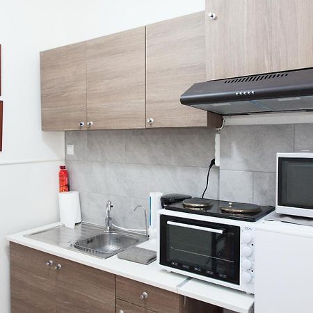 Cozy Apartment Near Stavros Niarchos Park Atenas Exterior foto