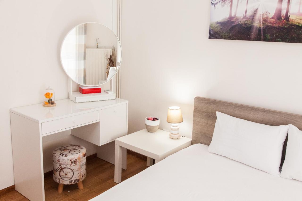 Cozy Apartment Near Stavros Niarchos Park Atenas Exterior foto
